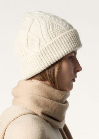 Bonnet Eyre