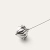 Broche en forme de bouton de fleur en lin
