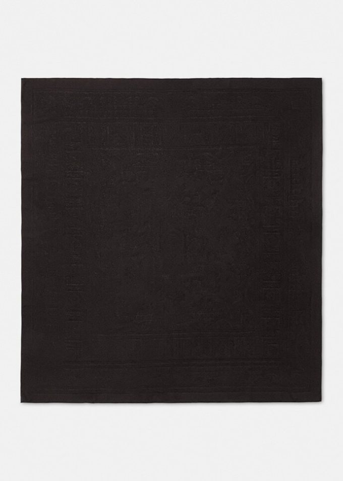 Foulard en majolique florale 120 x 120 Foulard en majolique florale 120 x 120