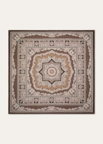 Foulard en majolique florale 90 x 90