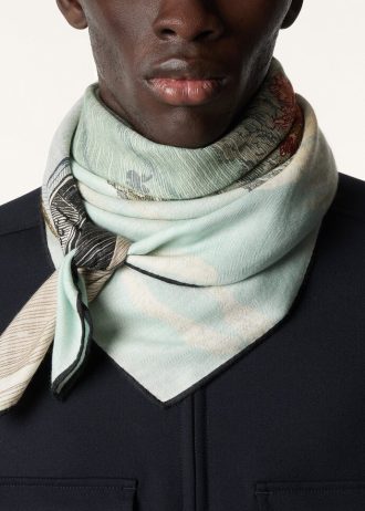 Foulard Racing 90 x 90
