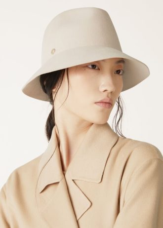Mon chapeau de voyage